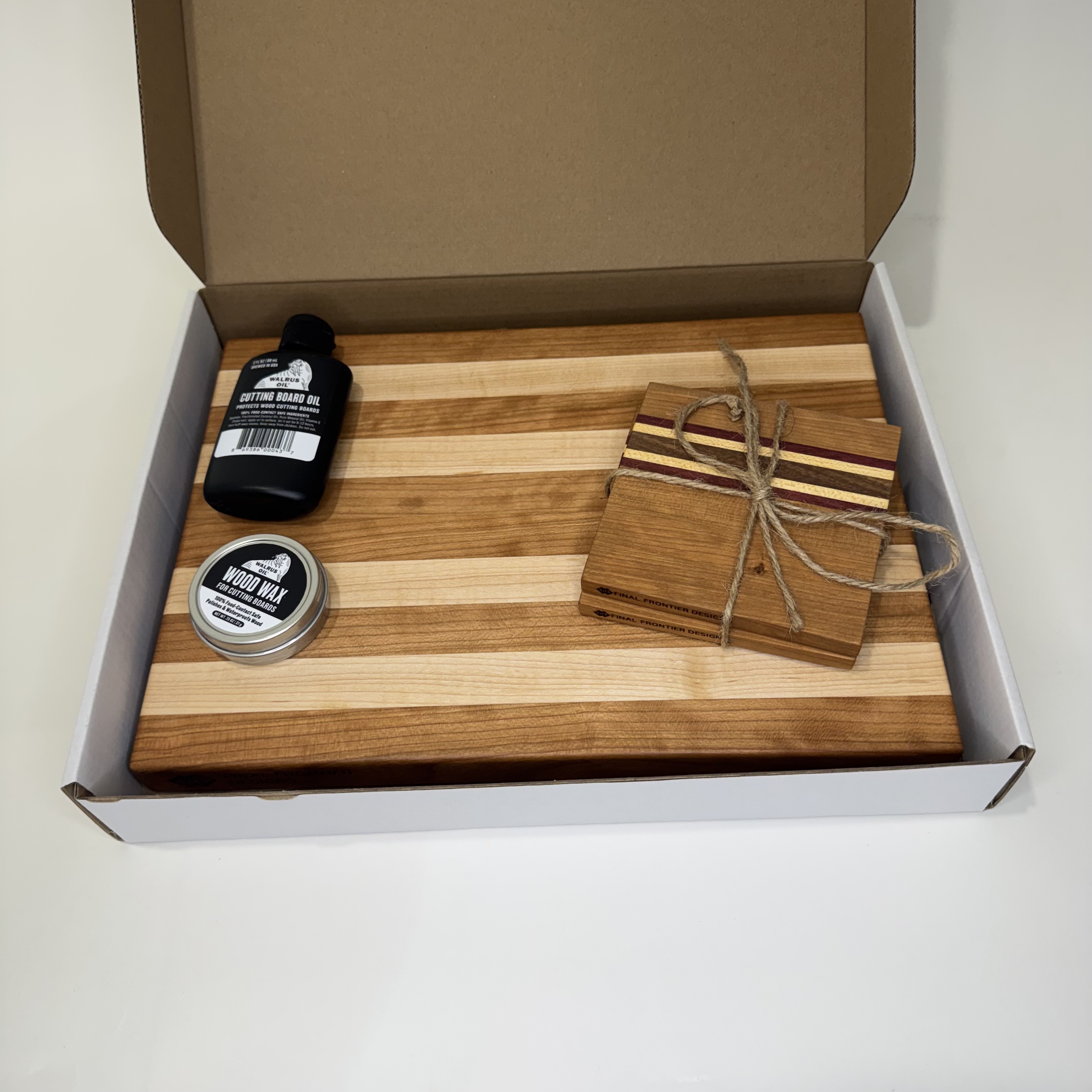 Main Engineering - Cherry Variant - Small - Gift Box